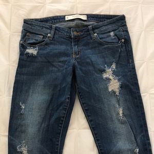 distressed skinny jeans